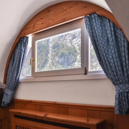 Hotell Bouton D'or 3*