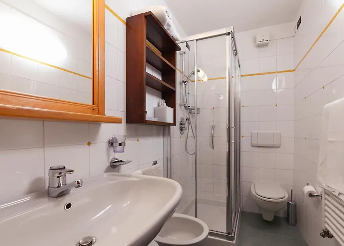 Hotel Bouton D'or 3*