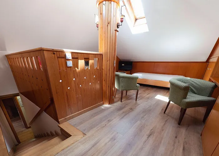 Bouton D'or Courmayeur