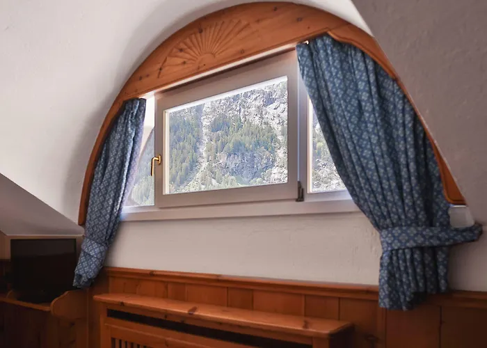 Hotel Bouton D'or 3*