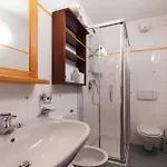 Otel Bouton D'or 3*