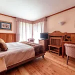Bouton D'or Otel