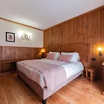 Bouton D'or Otel Courmayeur