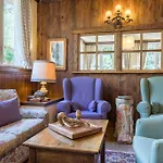 Otel Bouton D'or 3*