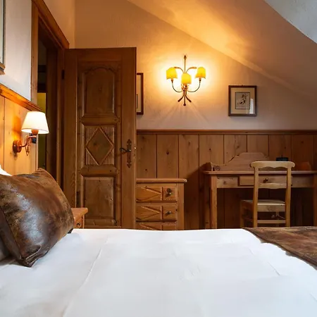 Bouton D'or - Courmayeur