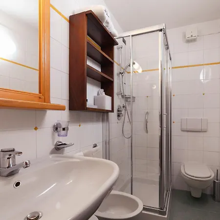 Otel Bouton D'or 3*
