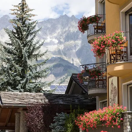 Bouton D'or Otel Courmayeur