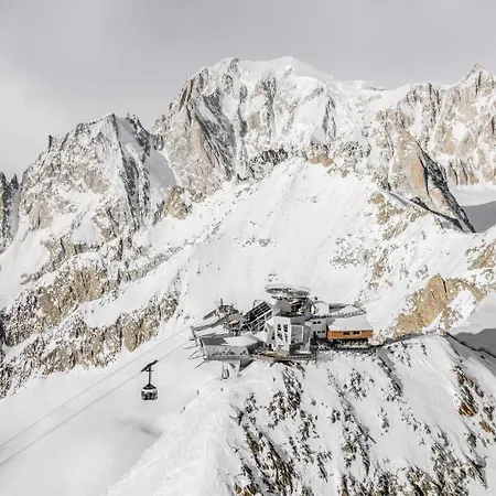 Bouton D'or 3* Courmayeur